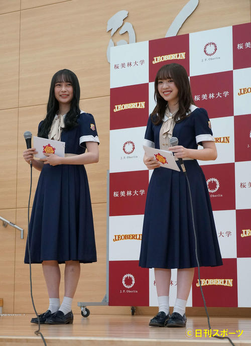 「ストップ・オレオレ詐欺47～家族の絆大作戦～」プロジェクトスペシャルトークショーに出席した乃木坂46鈴木絢音（左）と渡辺みり愛（撮影・遠藤尚子）