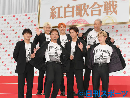 第70回NHK紅白歌合戦の発表会見で撮影に応じるGENERATIONS（撮影・加藤諒）