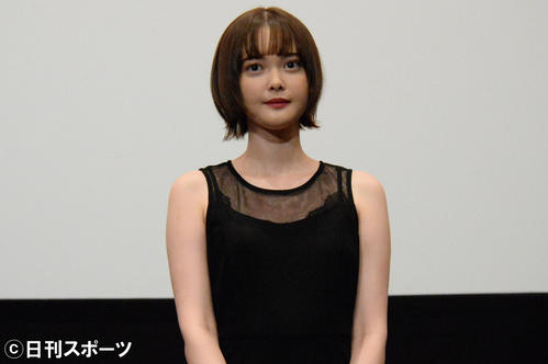 閻魔あいを演じた玉城ティナ