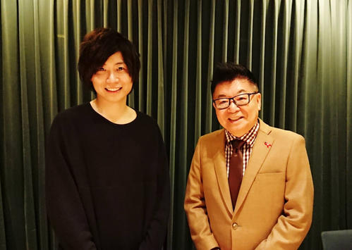 「SHOWROOM」前田裕二社長（左）と生島ヒロシ