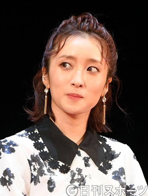 舞台「Endless　SHOCK」の制作発表会見に出席した梅田彩佳（撮影・たえ見朱実）