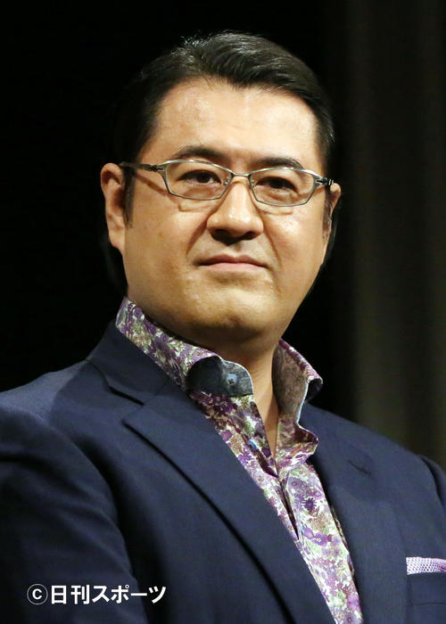 小手伸也
