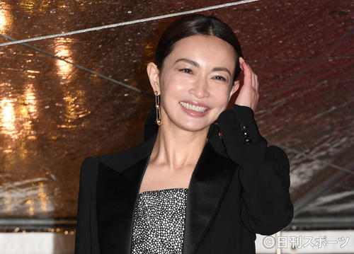 イルミネーション点灯式に参加した長谷川京子（撮影・山崎安昭）
