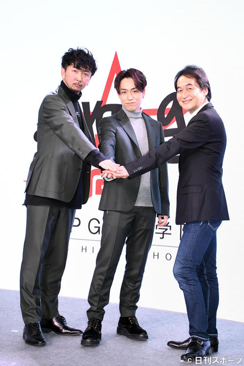 「EXPG高等学院」開校発表会見に出席した、左から神田勘太朗氏、EXILE　TETSUYA、夏野剛氏（撮影・大友陽平）