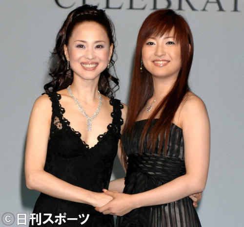 松田聖子（左）と神田沙也加（2007年6月19日撮影）