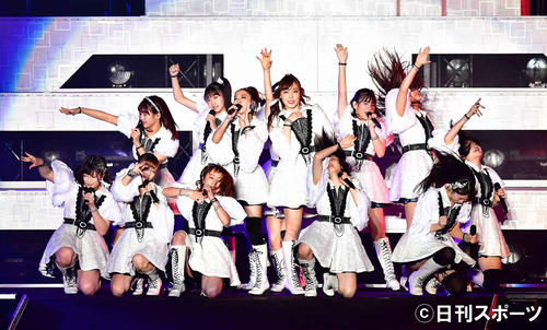「モーニング娘。’19コンサートツアー秋～KOKORO＆KARADA～FINAL」公演に臨むモーニング娘。’19（撮影・小沢裕）