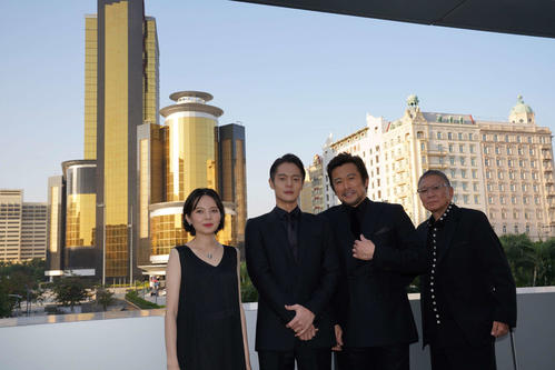 マカオ映画祭に参加した、左からベッキー、窪田正孝、内野聖陽、三池崇史監督