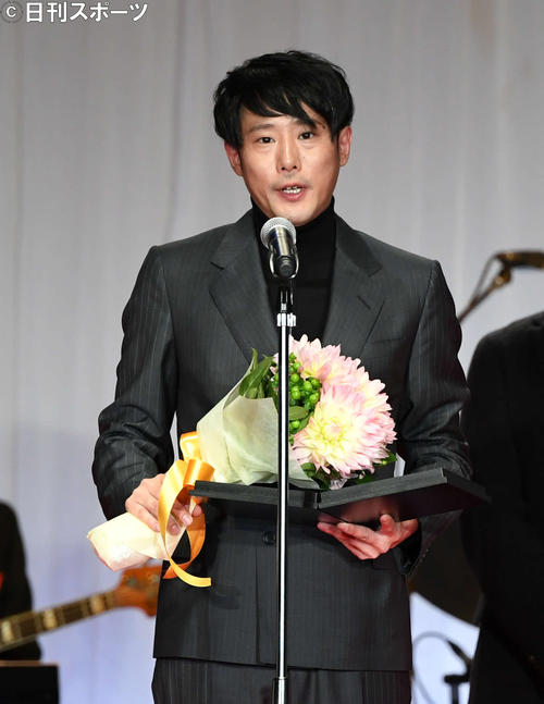 作品賞の喜びを語る藤井道人監督（撮影・山崎安昭）