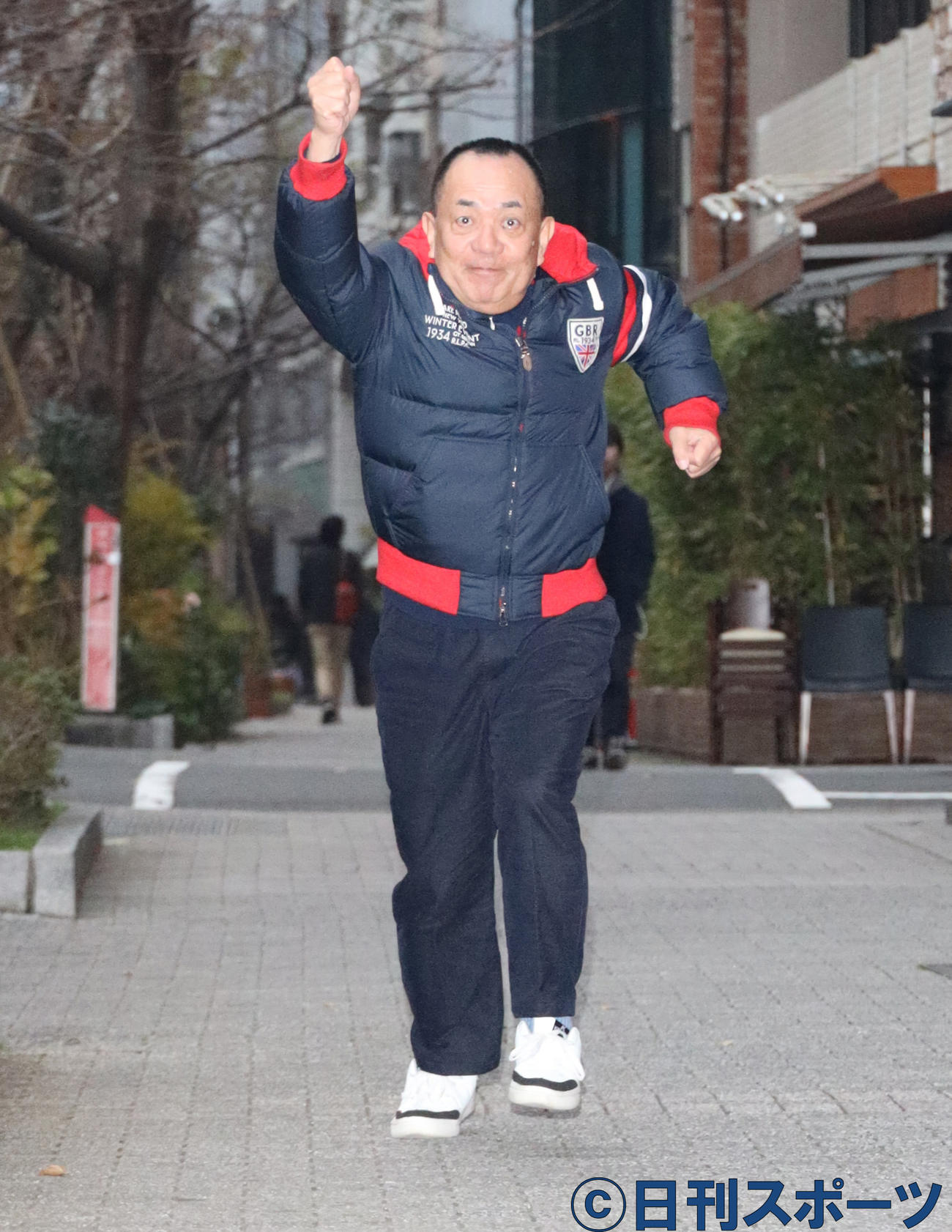 三遊亭 小 遊 三