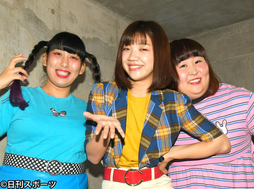 THE　W3代目チャンピオンに輝いた「3時のヒロイン」の、左からゆめっち、福田麻貴、かなで（撮影・酒井清司）