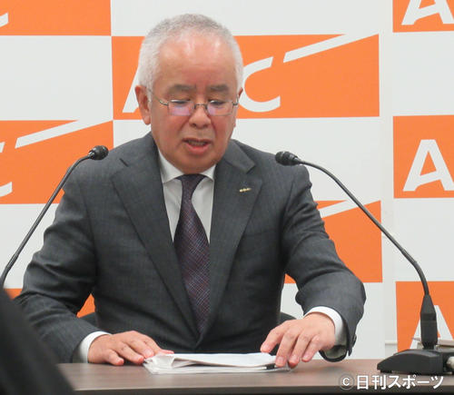 ABCテレビ・ラジオ社長会見に出席したABCテレビ山本晋也社長（撮影・星名希実）