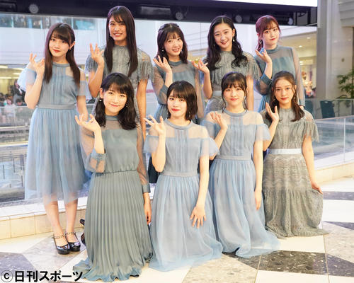 「意識高い乙女のジレンマ／抱きしめられてみたい」発売記念イベントを行ったつばきファクトリー（撮影・佐藤成）