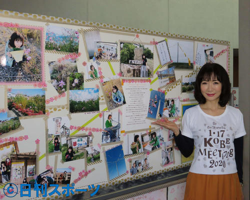 最後の集い開演前に取材を受けた平松愛理（撮影・村上久美子）