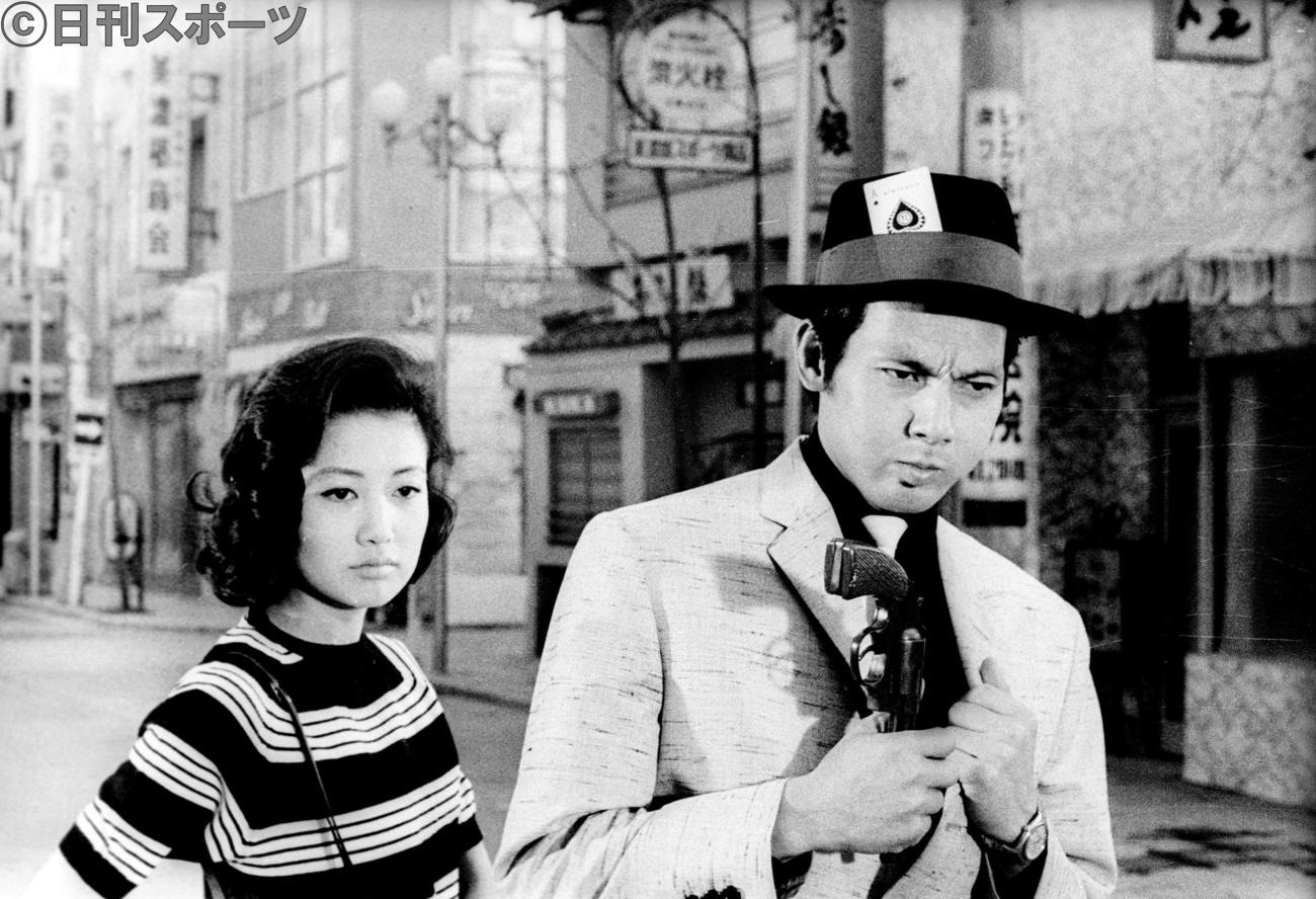62年5月、クランクインする「ひとり旅」で共演する浅丘ルリ子と