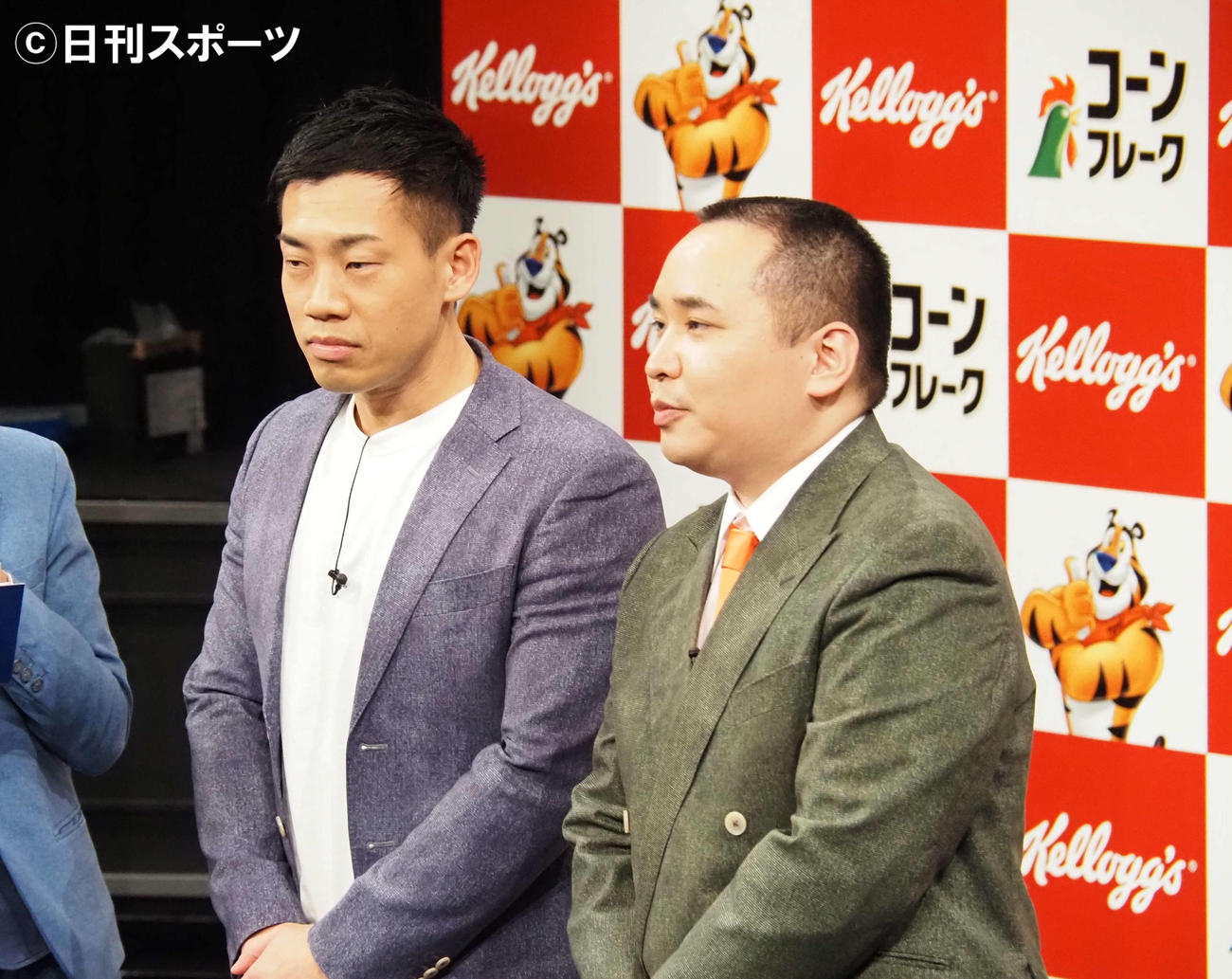 「ケロッグ公式応援サポーター」就任式に出席したミルクボーイの駒場孝（左）と内海崇（撮影・遠藤尚子）