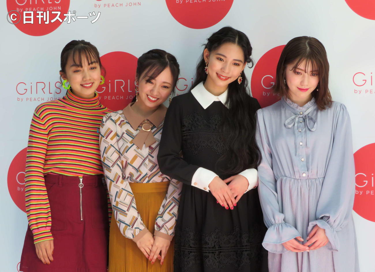 イベントに登場した、左から黒木ひかり、今泉佑唯、ミチ、中野恵那