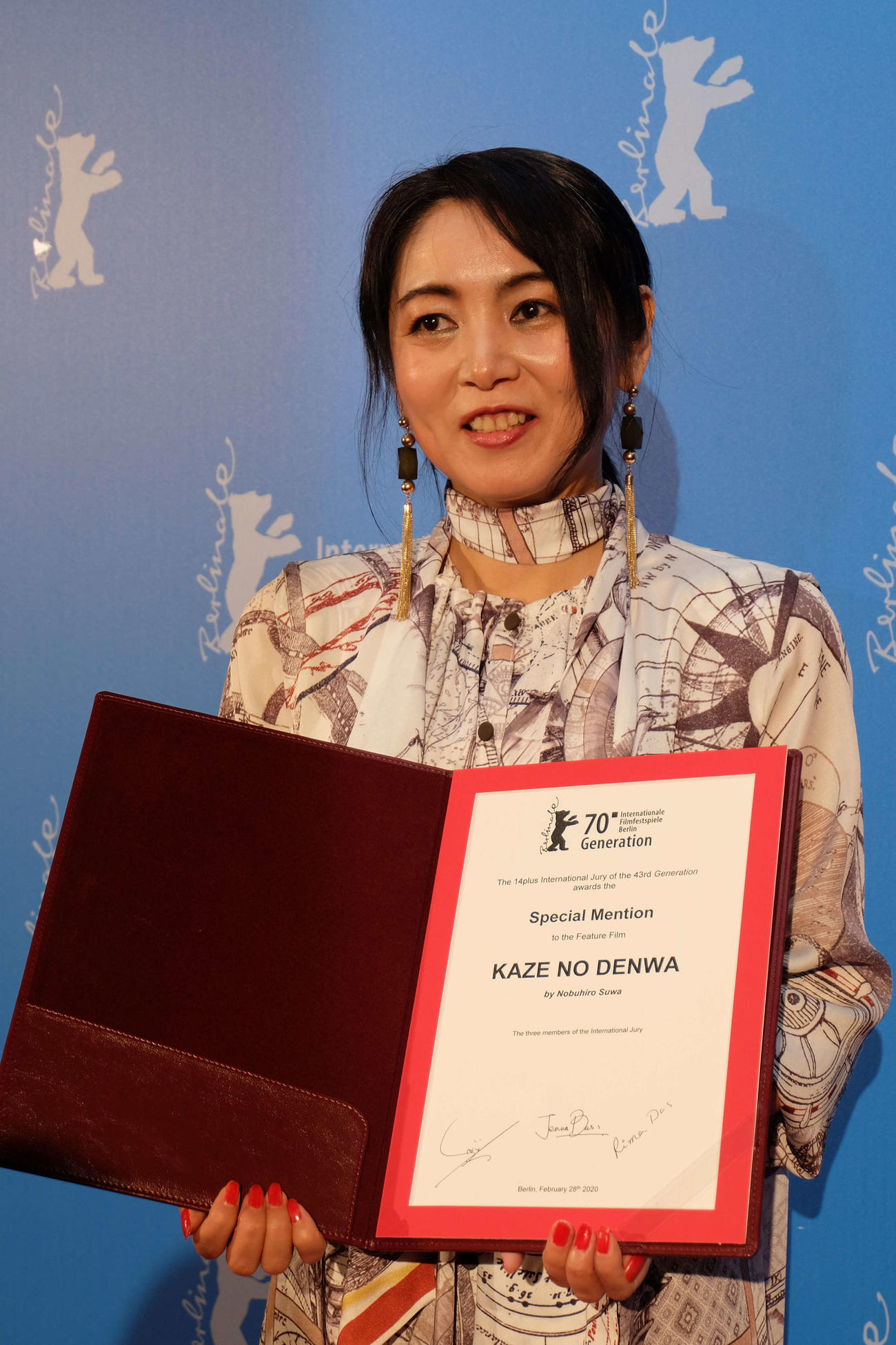 授賞式に出席した脚本家狗飼恭子氏