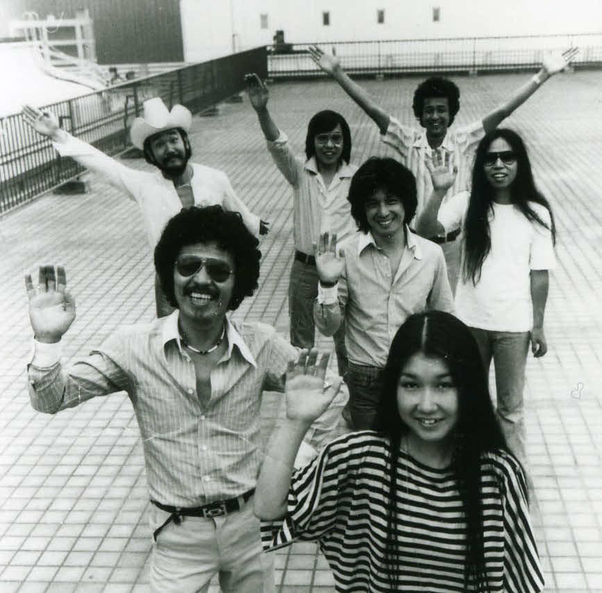 ペドロ＆カプリシャス時代の高橋真梨子（手前）