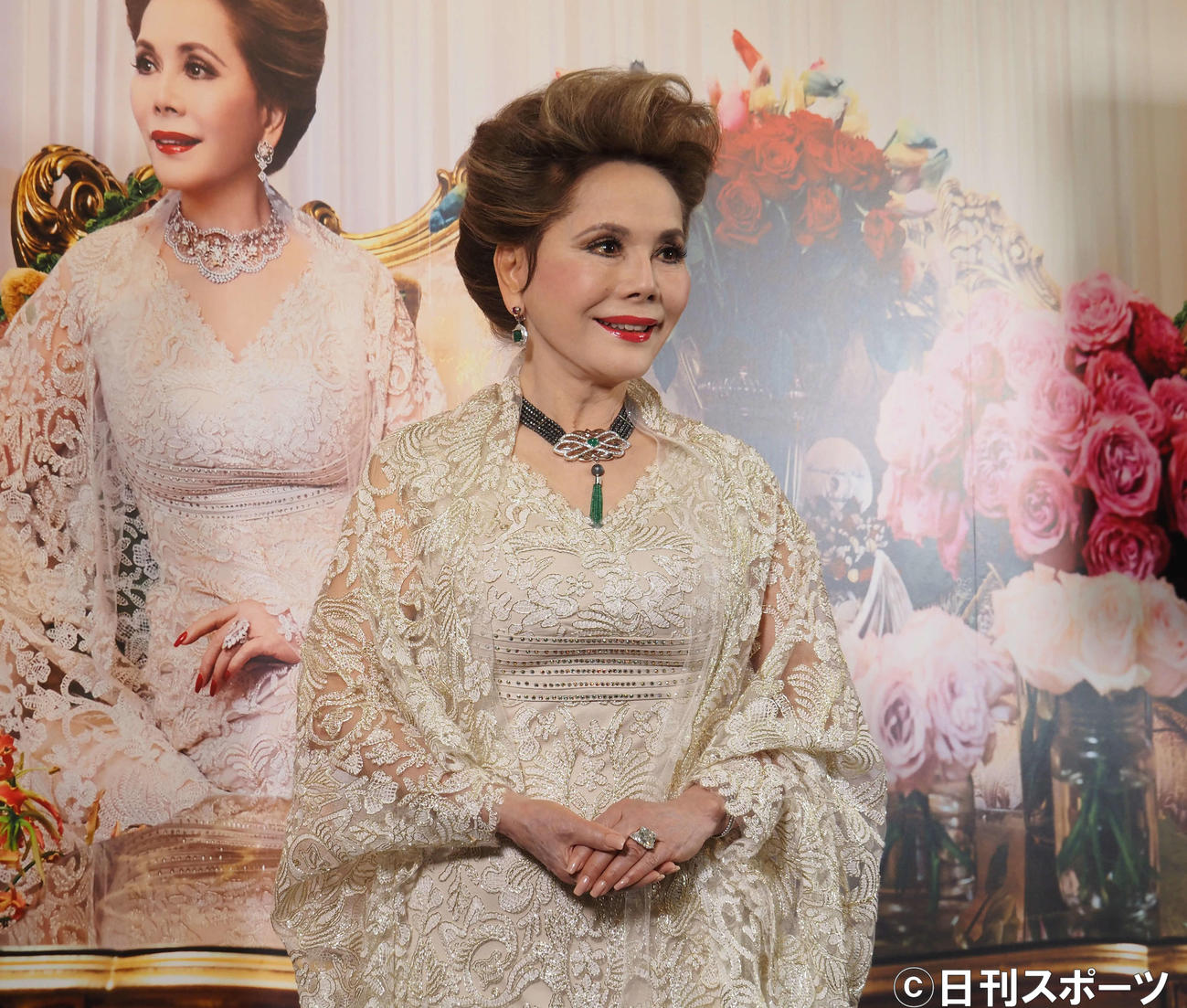 展覧会「傘寿記念　デヴィ・スカルノ展　わたくしが歩んだ80年」の取材会に出席したデヴィ夫人（撮影・遠藤尚子）