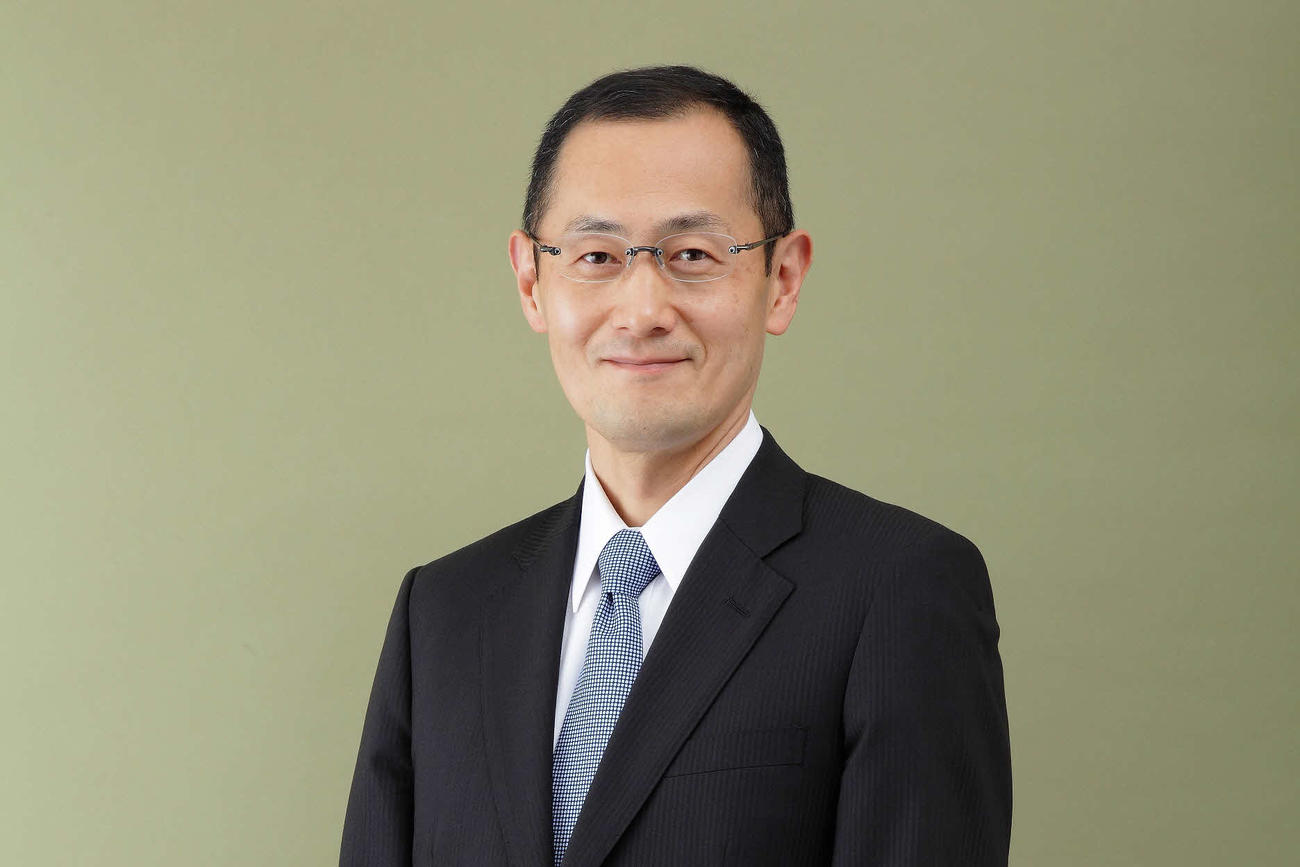 オールナイトニッポンの特番に出演する山中伸弥