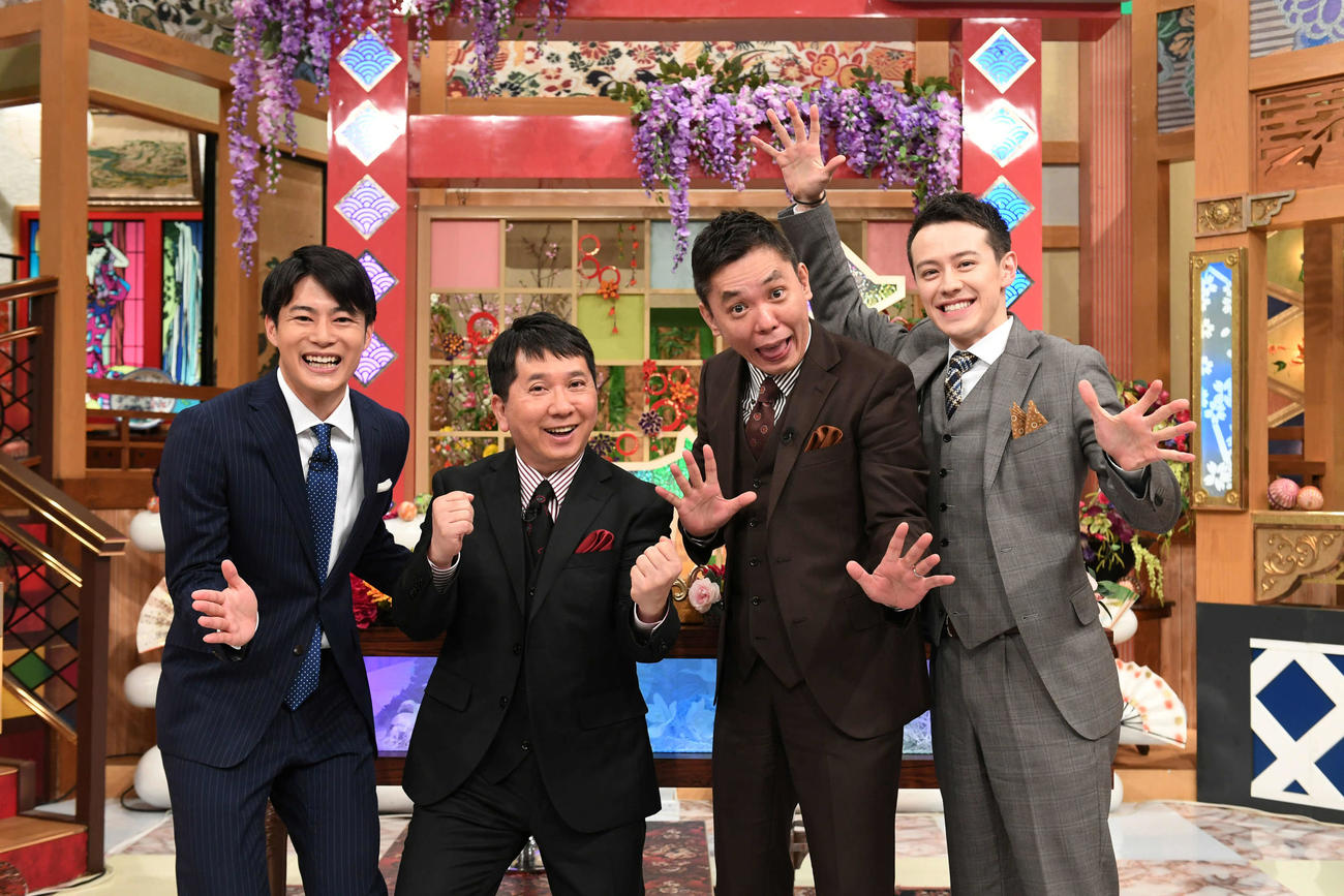 テレビ朝日系「ニッポン視察団！3時間SP」に出演する、左から井沢健太朗アナウンサー、爆笑問題田中裕二と太田光、ウエンツ瑛士