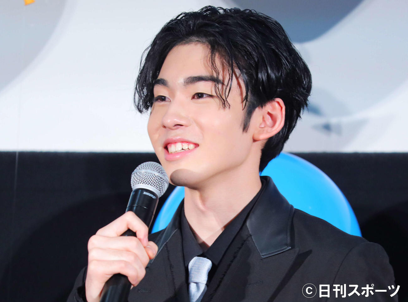 「サイダーのように言葉が湧き上がる」完成披露報告会に笑顔で臨む市川染五郎（撮影・河田真司）