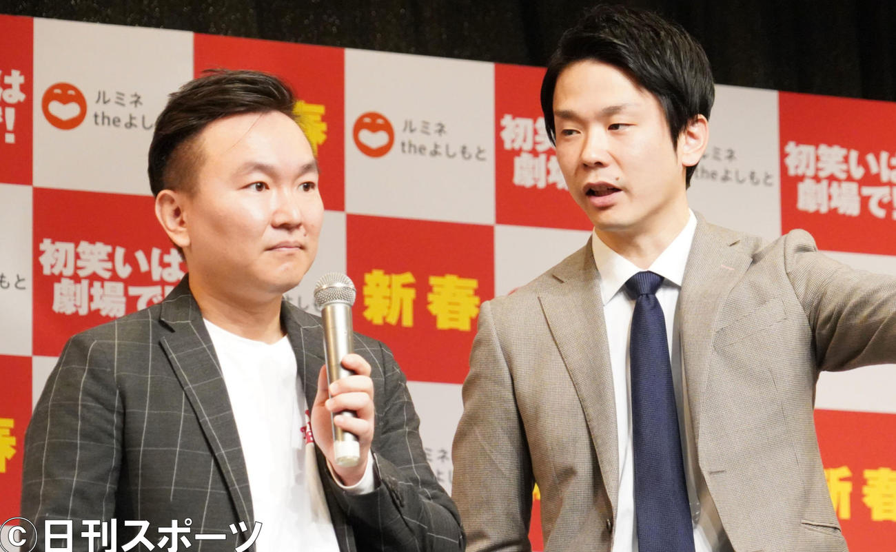 かまいたちの山内健司（左）と浜家隆一（2019年12月26日撮影）