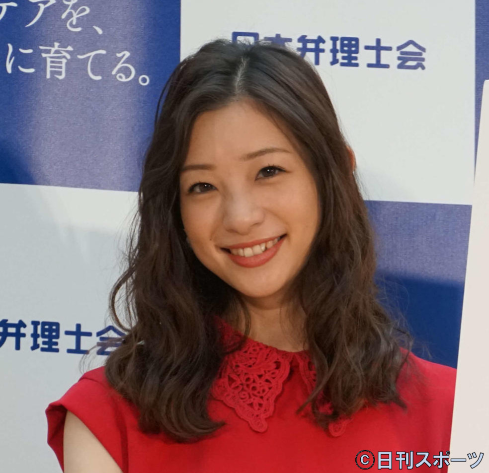 足立梨花