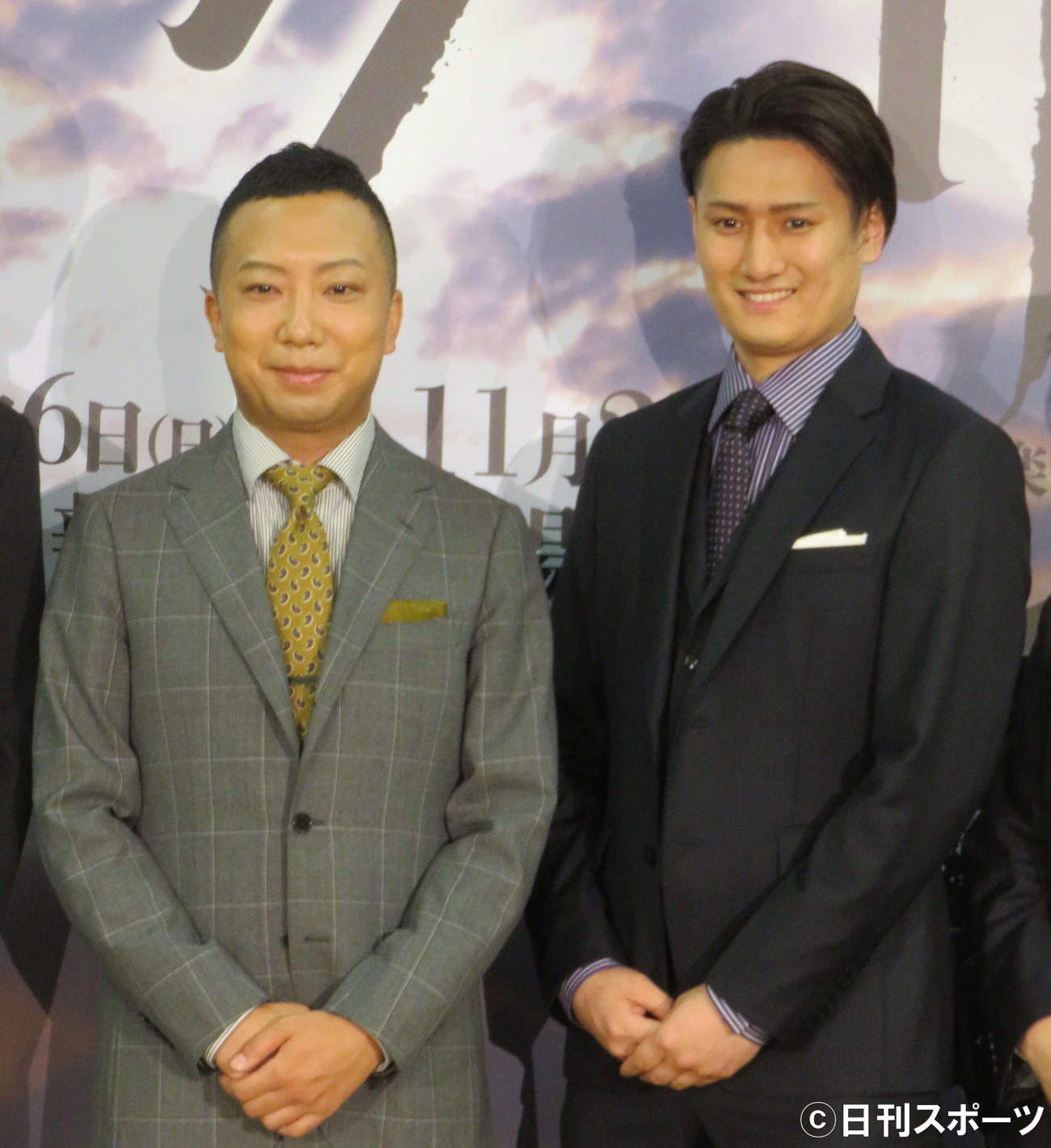 市川猿之助（左）と中村隼人