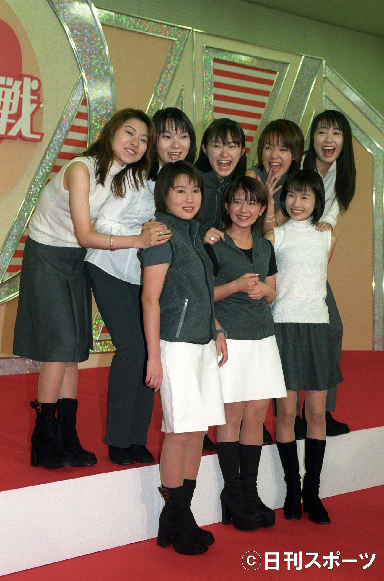 モーニング娘。時代の福田明日香（前列左）（98年）