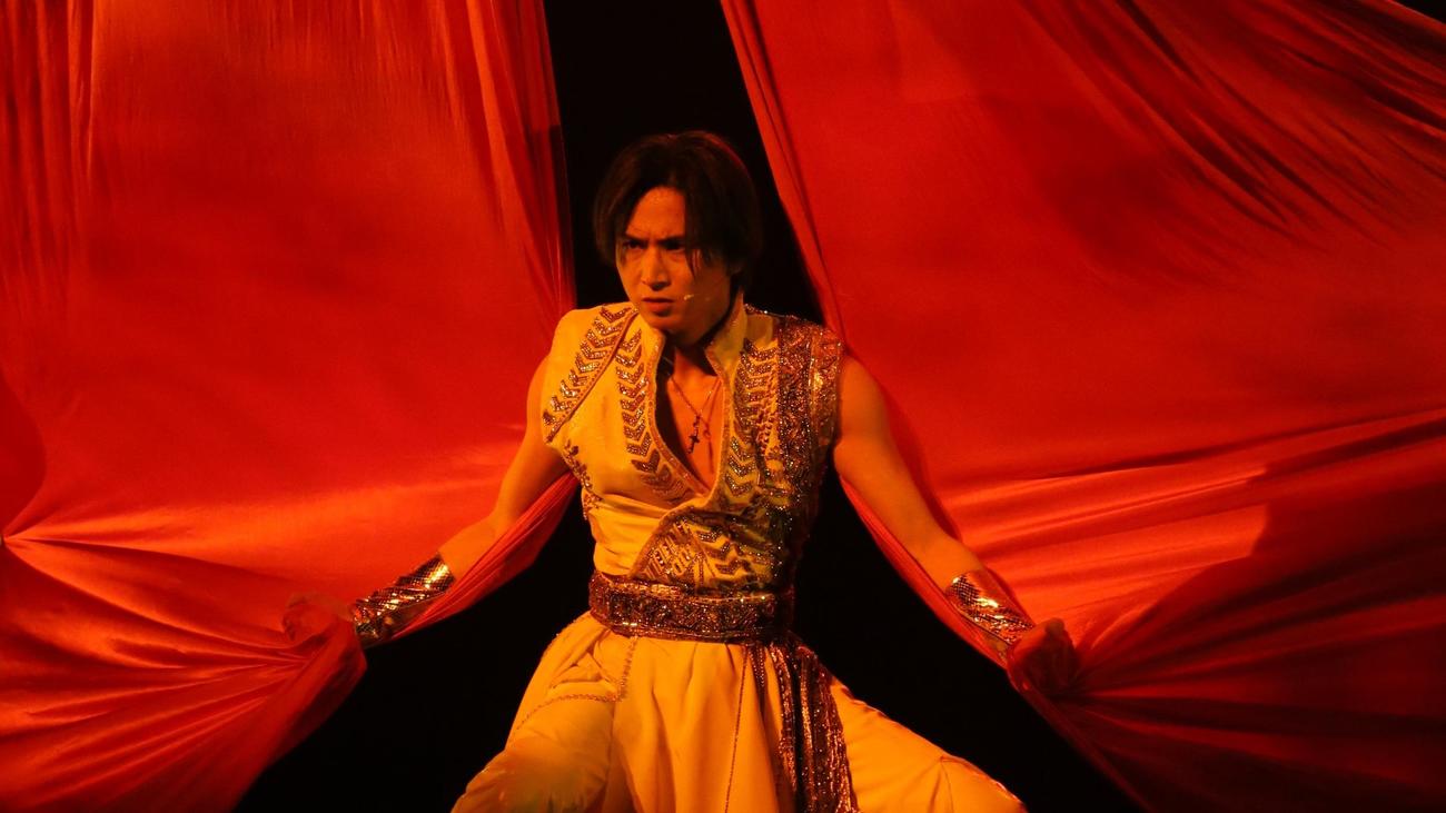 「SHOCK」をけん引した功績で菊田一夫演劇大賞を受賞した堂本光一