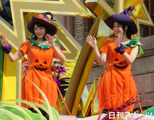 広瀬アリス(右)すず姉妹(2017年9月19日撮影)
