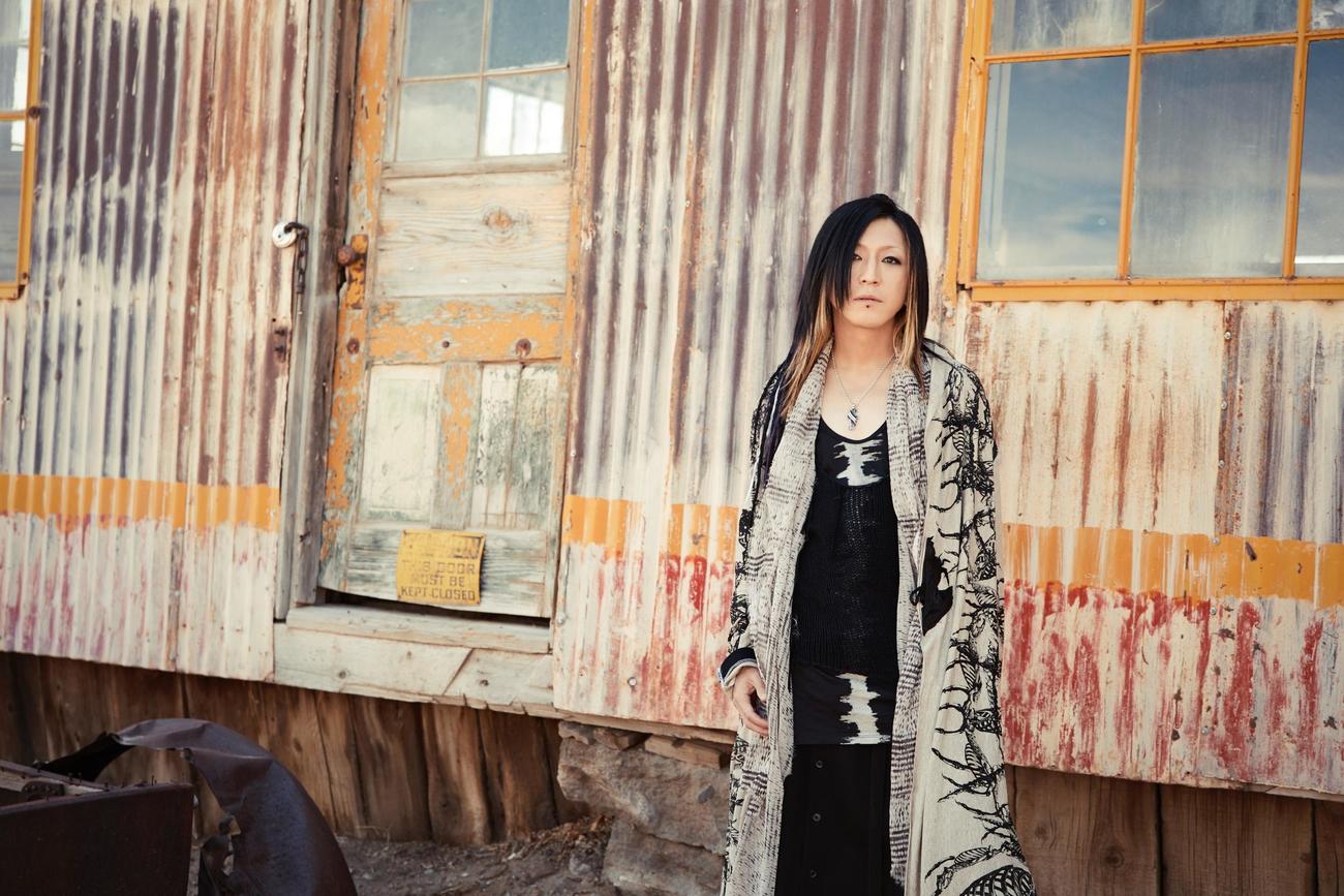 城田優オリジナル楽曲「それでも」でコラボしたGLAYのHISASHI