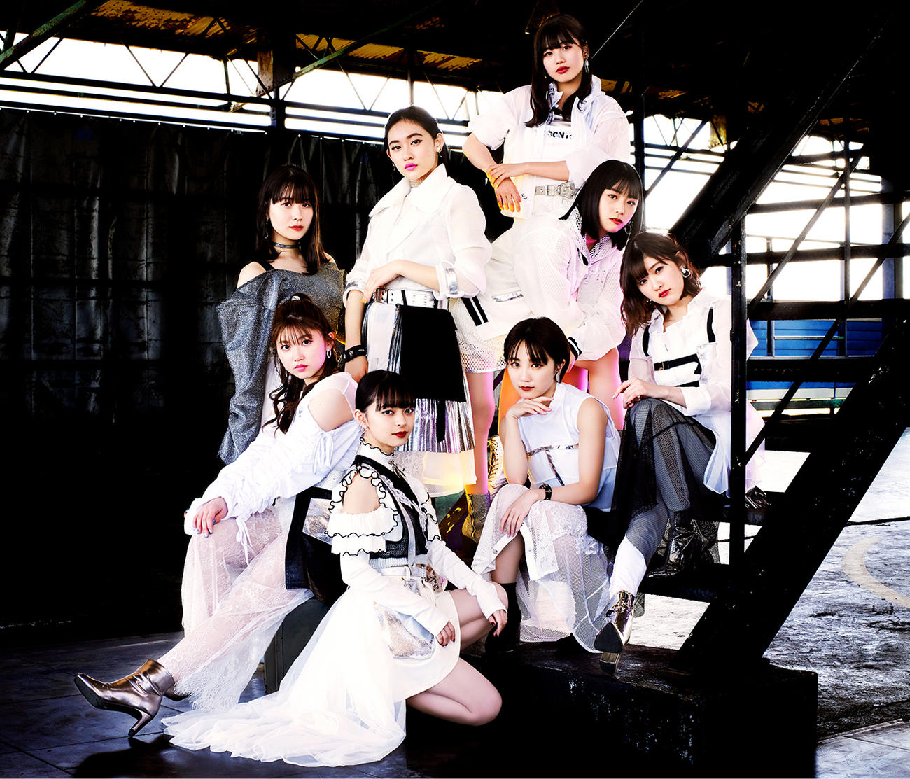8月26日に新シングル「限りあるMoment／ミラー・ミラー」を発売することを発表したアンジュルム
