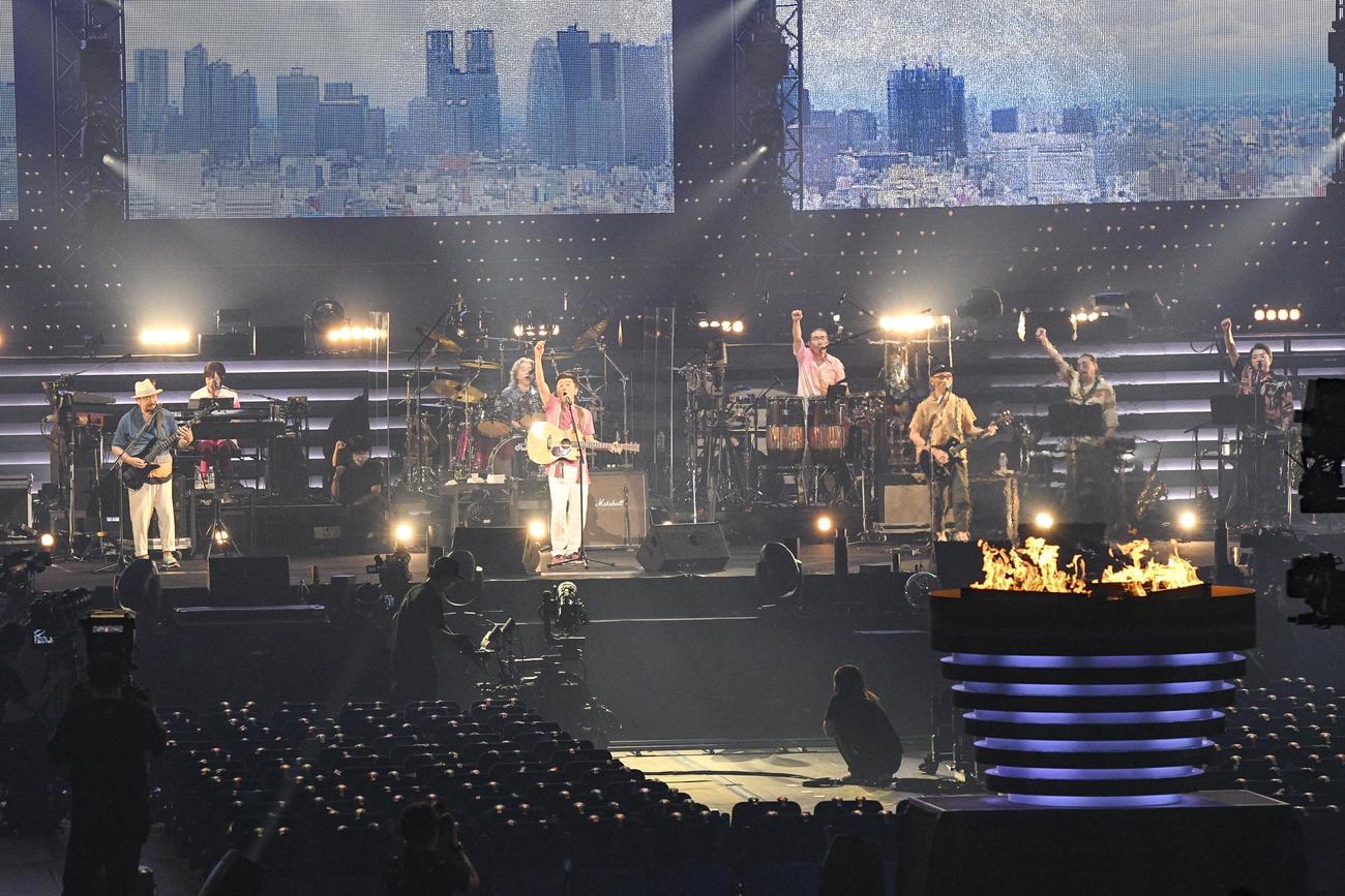 横浜アリーナで無観客ライブを行ったサザンオールスターズ