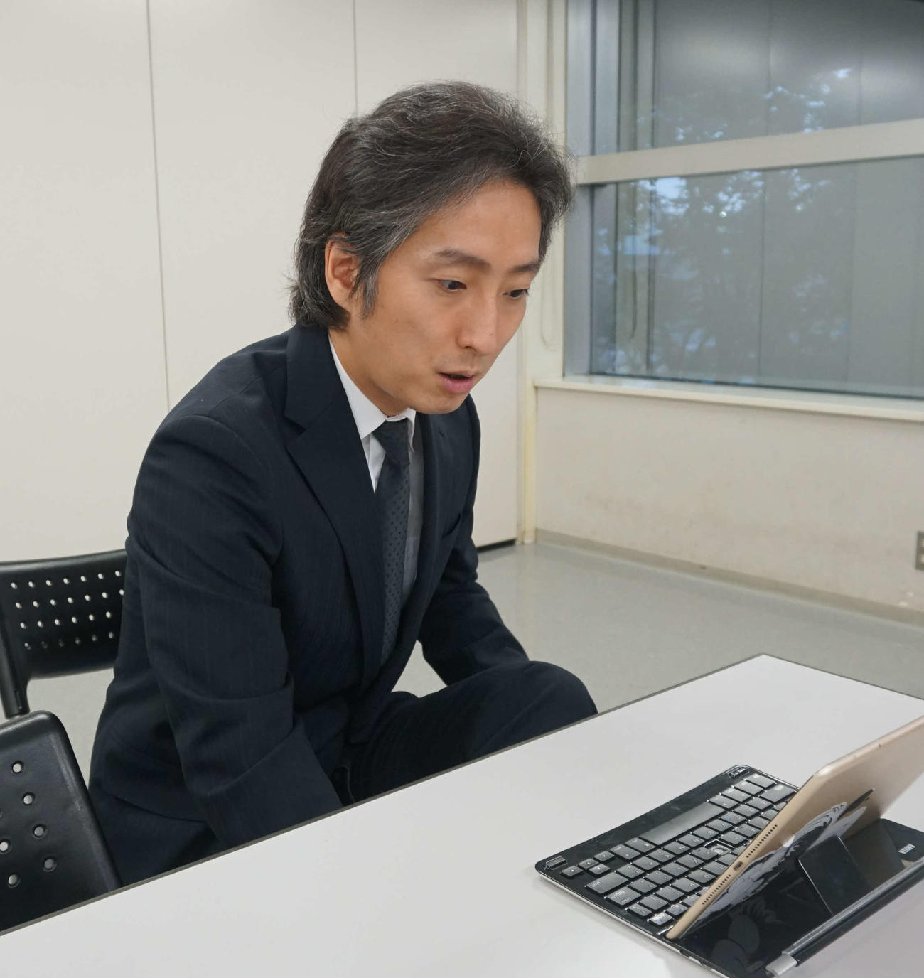 歌舞伎の生配信についてZoom取材に応じる中村七之助