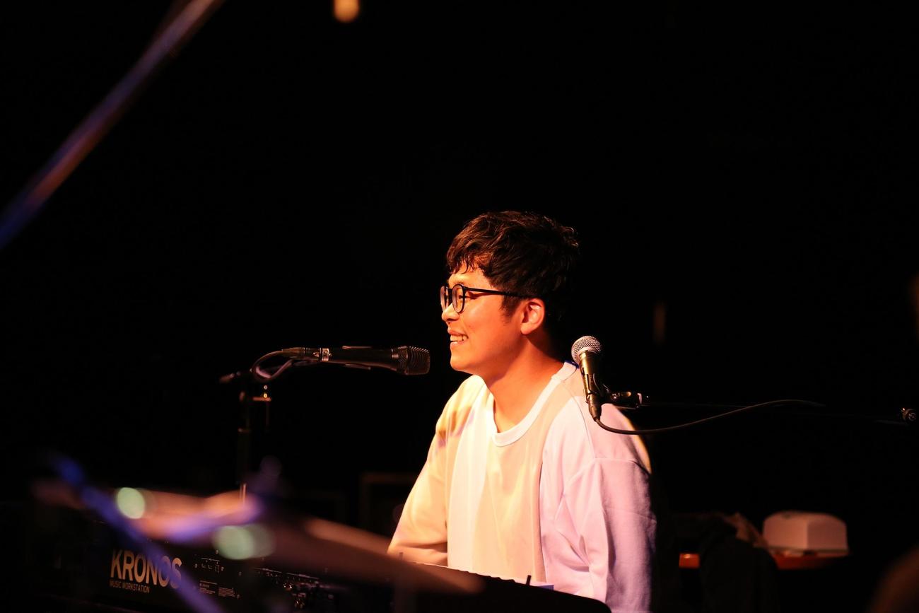 全国ライブハウスツアー初日公演を福岡で開催したさかいゆう