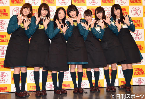 「サイレントマジョリティー」のPRをした左から渡辺理佐、渡辺梨加、鈴本美愉、平手友梨奈、今泉佑唯、小林由依、菅井友香