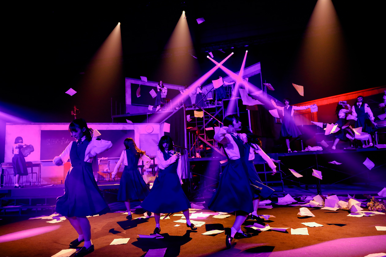 初のオンラインライブを開催した欅坂46