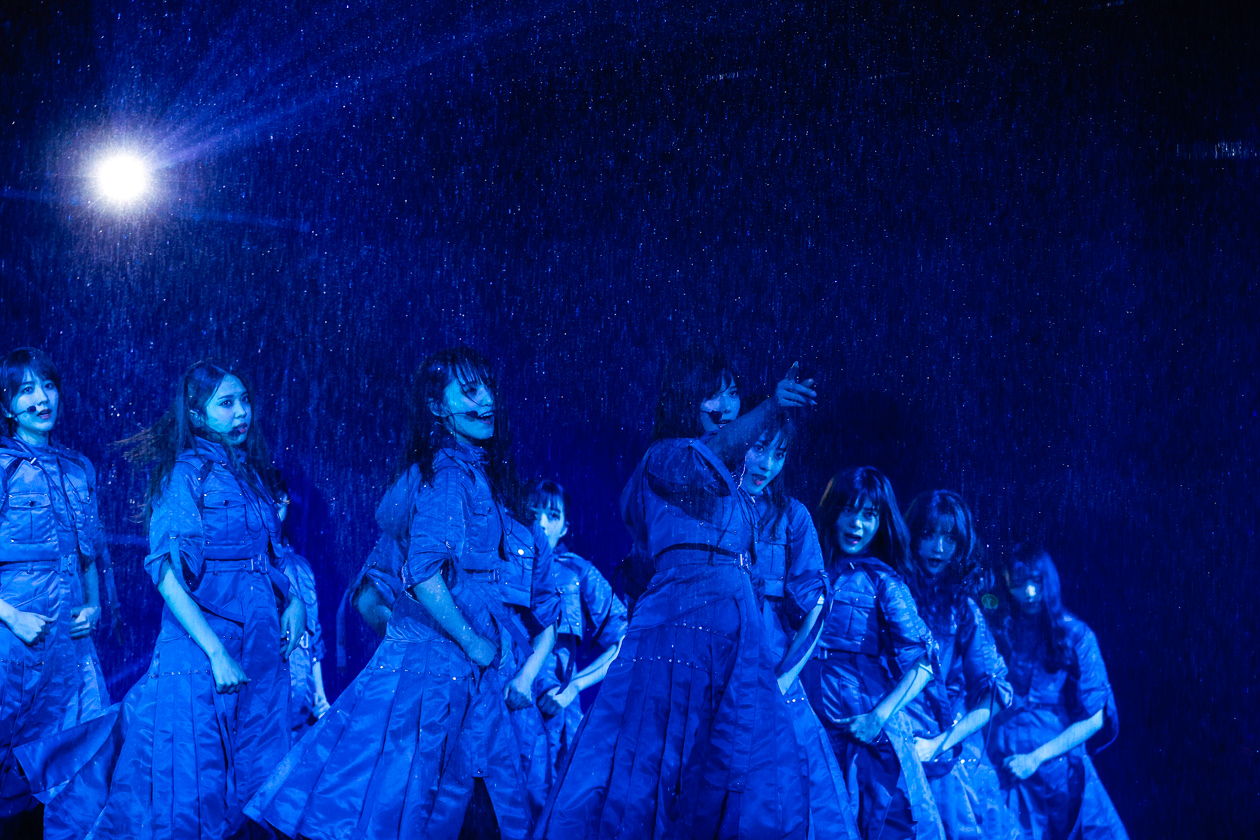 初のオンラインライブを開催した欅坂46