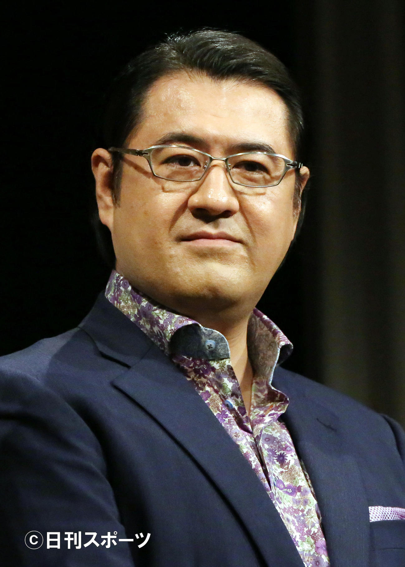 小手伸也