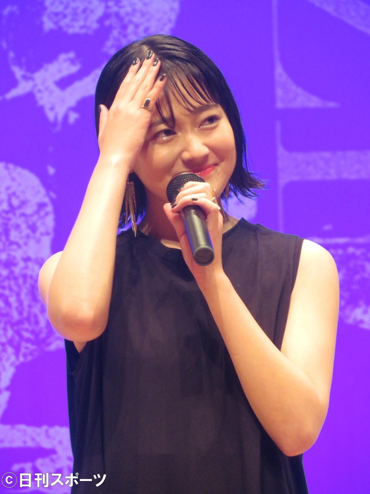 感極まり言葉をつまらせる吉本実憂