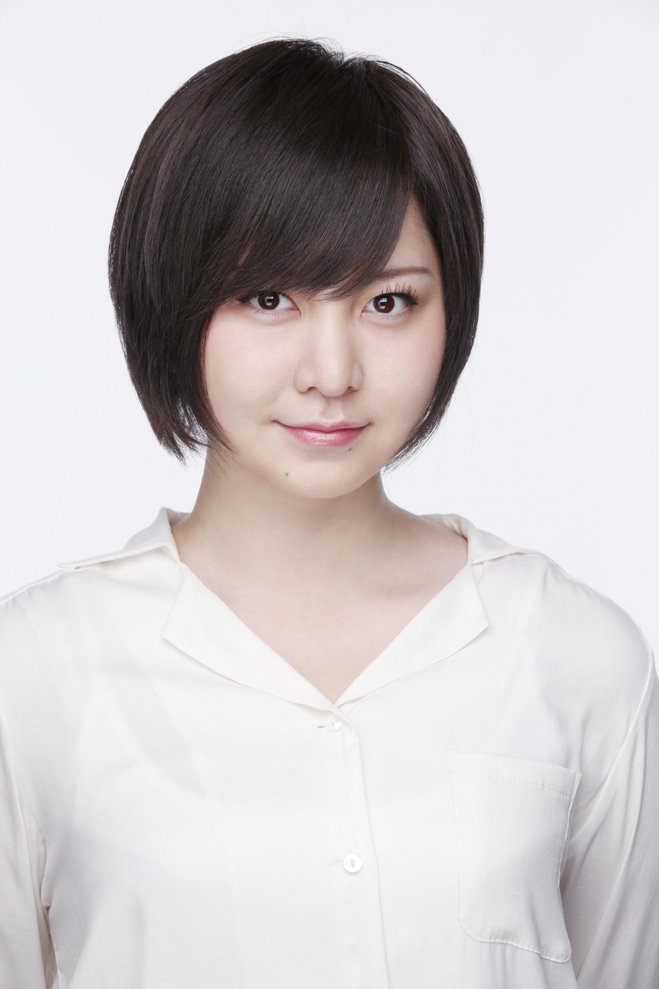 新型コロナウイルスに感染したことを所属事務所が発表した女優岩田華怜