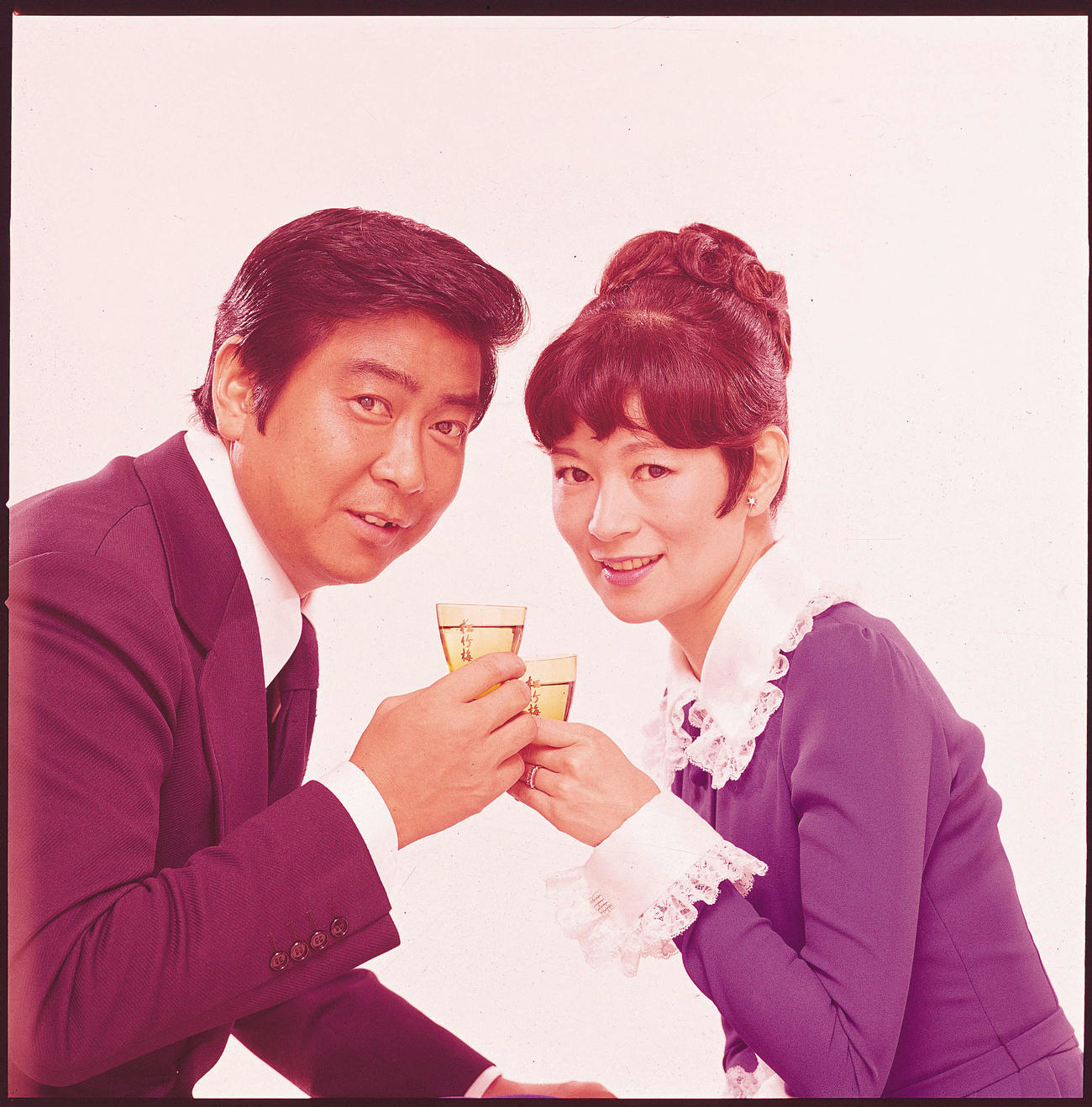 74年、石原裕次郎さんとまき子夫人が共演