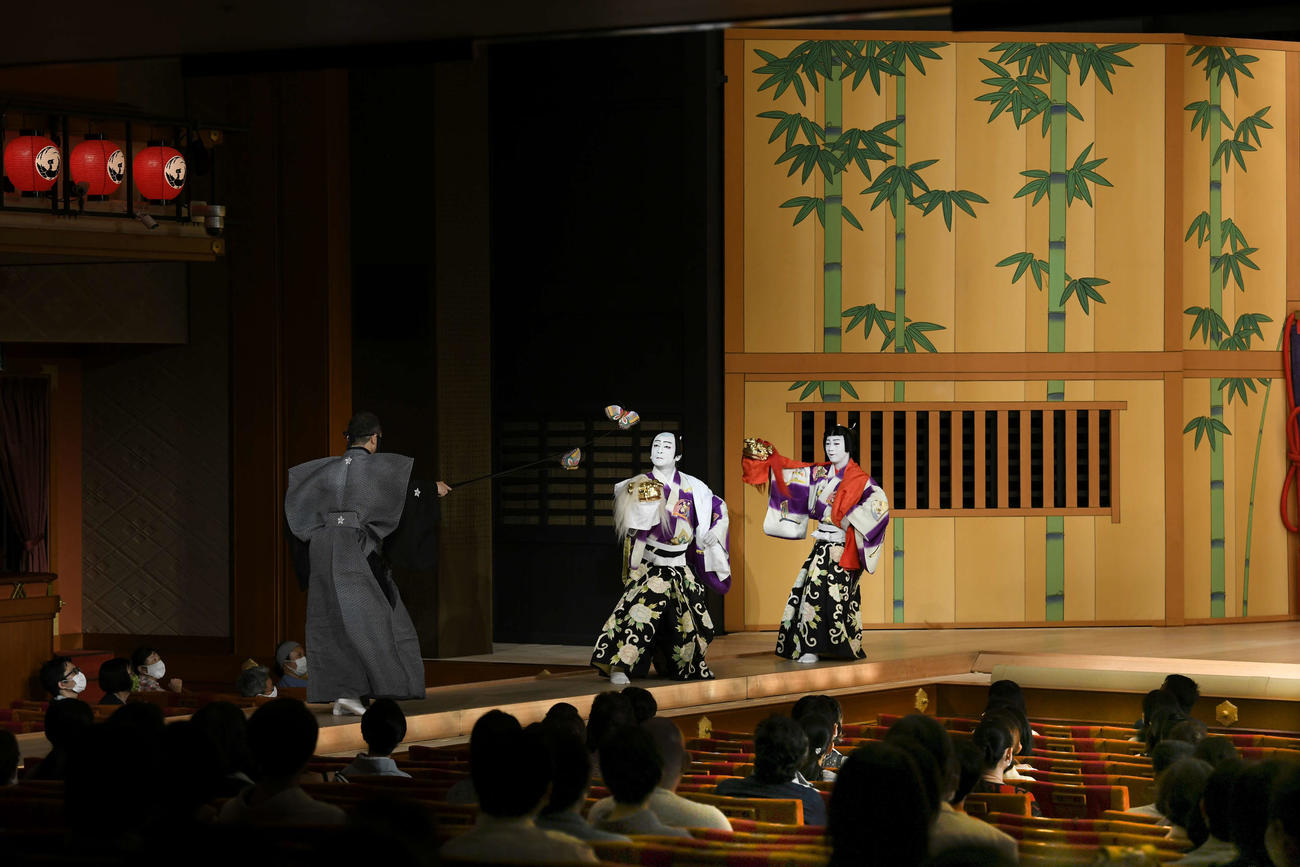 「八月花形歌舞伎」の「連獅子」に出演する片岡愛之助（左）、中村壱太郎コピーライト松竹