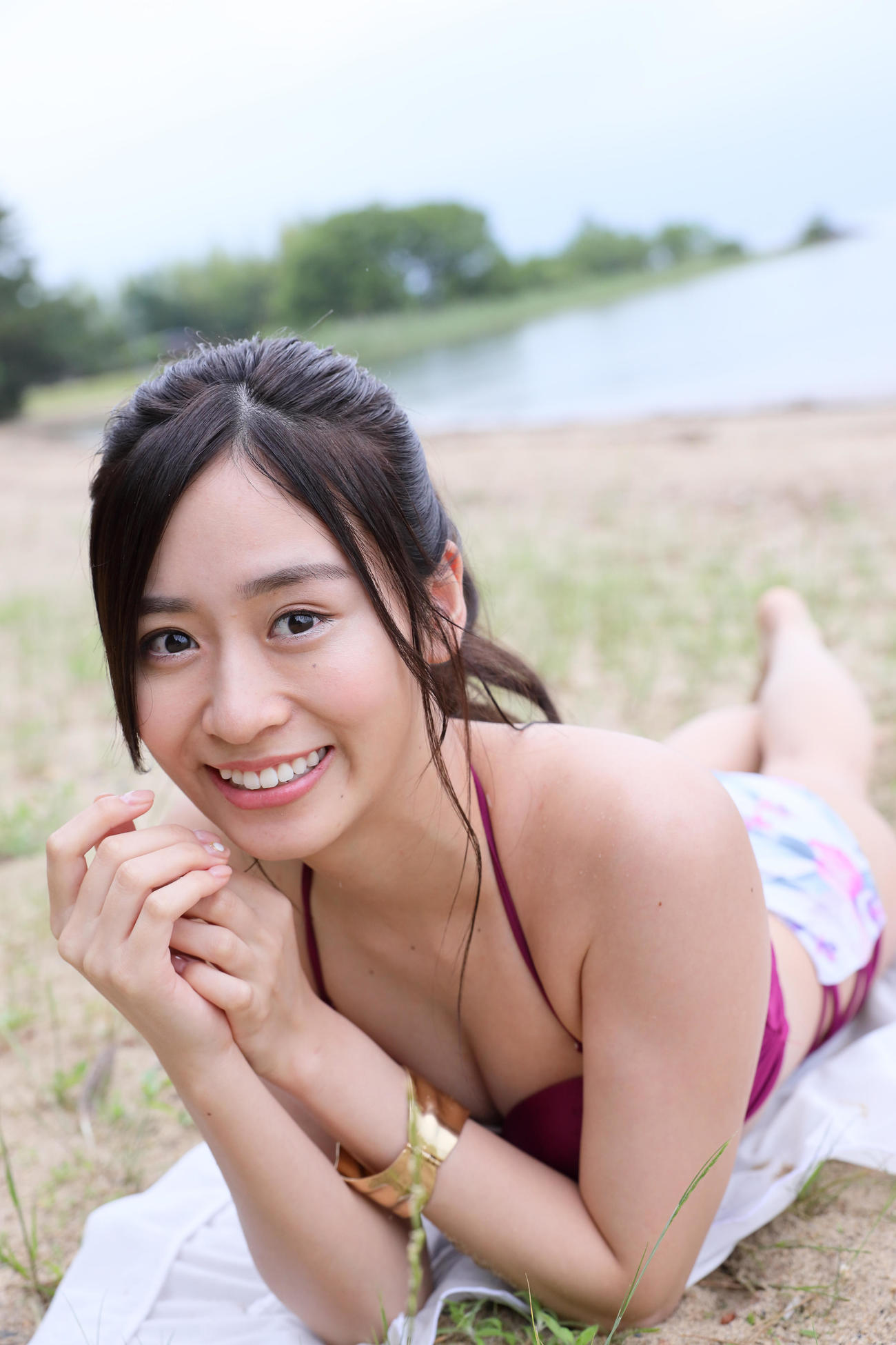 初の写真集「こころまち」を発売する内木志