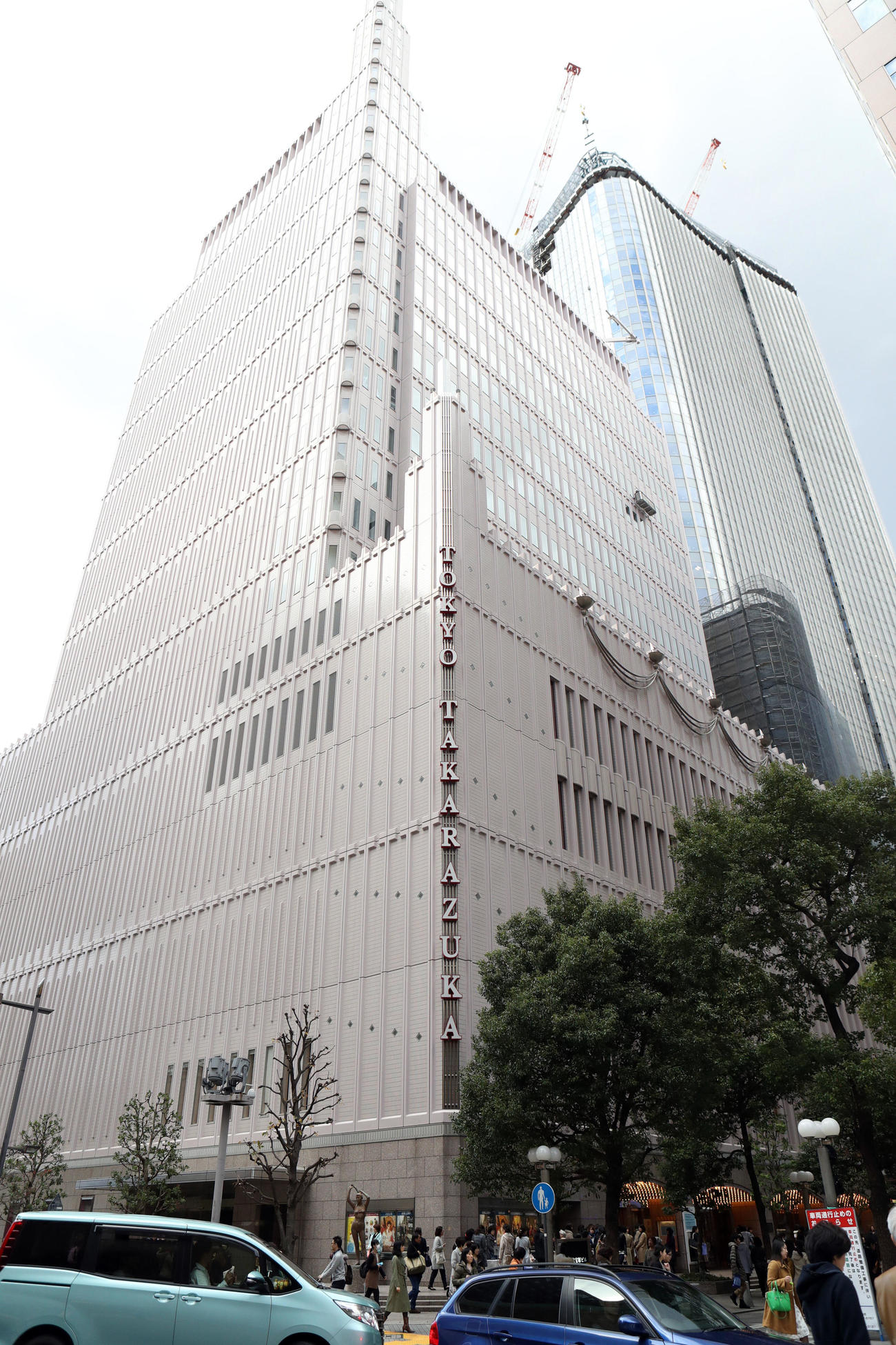 東京宝塚劇場（16年12月23日撮影）