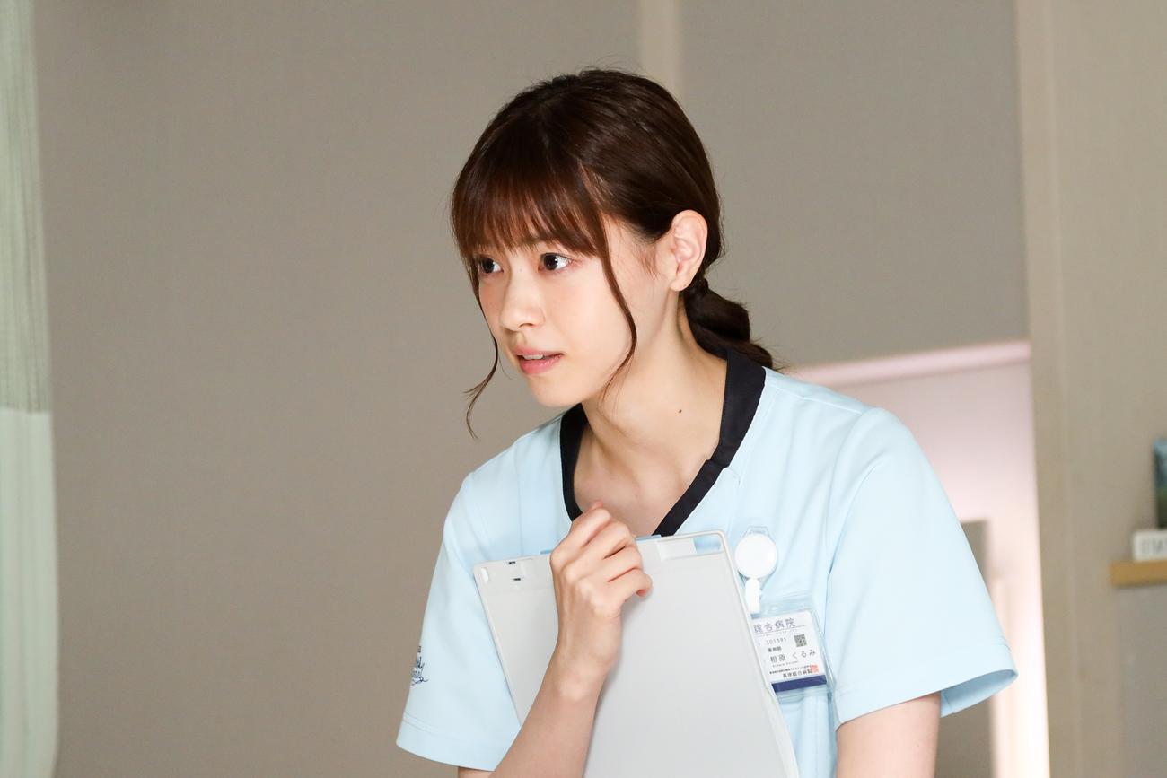 新人薬剤師の相原くるみを演じる西野七瀬