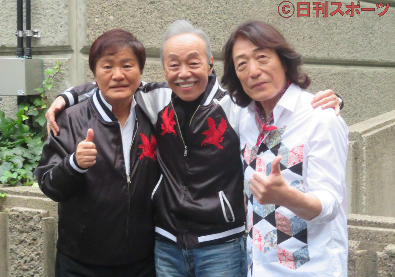 アリスの左から堀内孝雄、谷村新司、矢沢透（19年10月26日撮影）