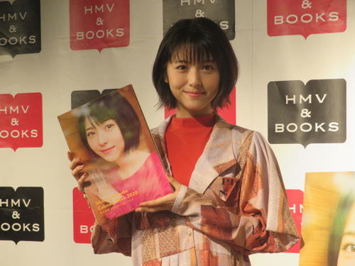 「浜辺美波2020カレンダーブック」出版記念イベントに出席した浜辺美波（2019年9月1日撮影）